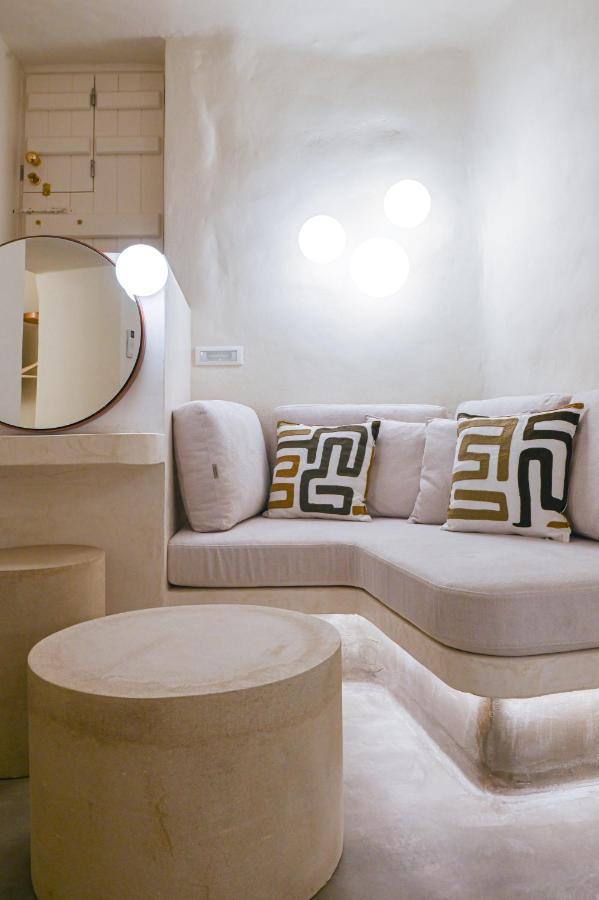 Naos Suites Вотон Экстерьер фото