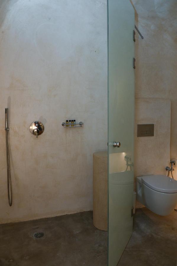 Naos Suites Вотон Экстерьер фото