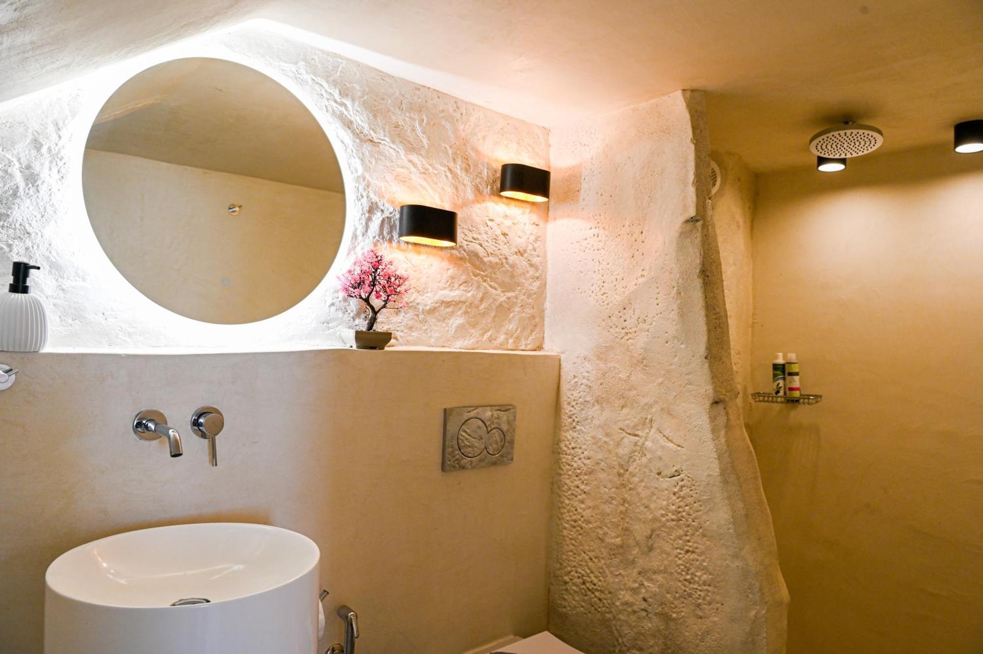 Naos Suites Вотон Экстерьер фото